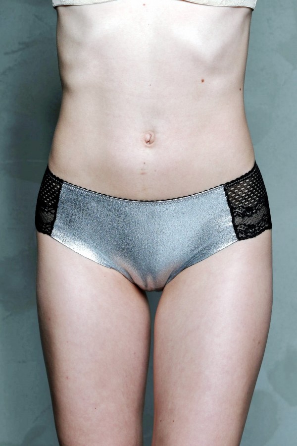 MOONLİGHT 3004 GÜMÜŞ DANTEL DETAYLI SLİP KÜLOT